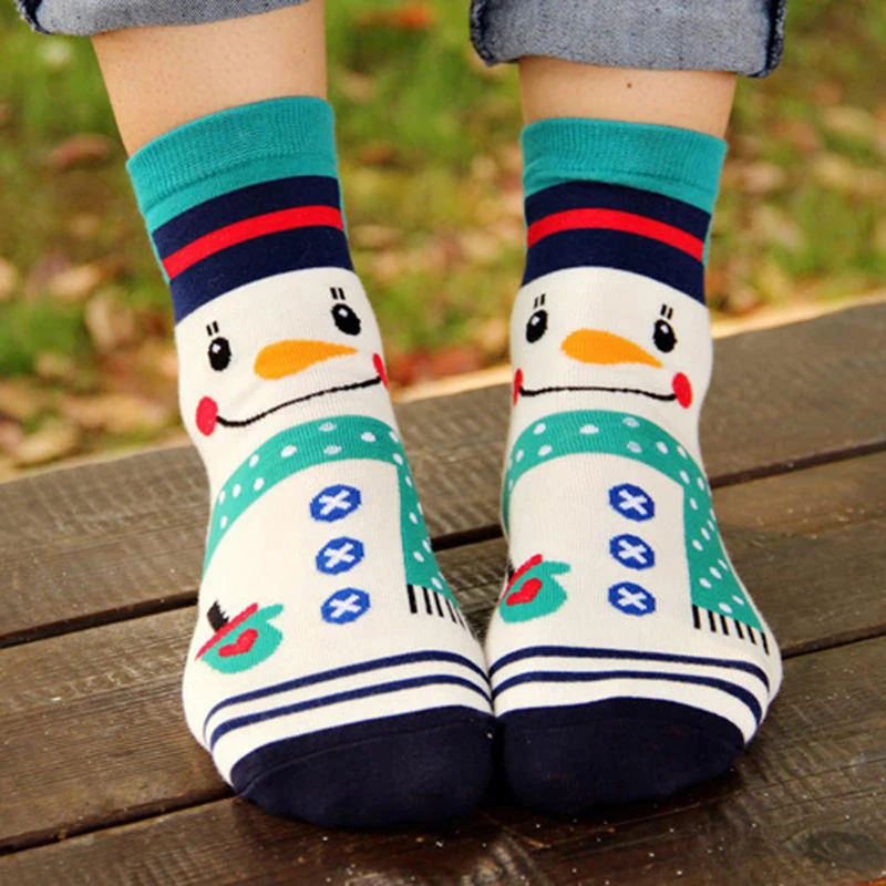 4 пар/упак. Новые популярные женские носки с героями мультфильмов осень-зима женские 3D забавные носки для девушек и девочек рождественское хлопковое платье носки AQ968186