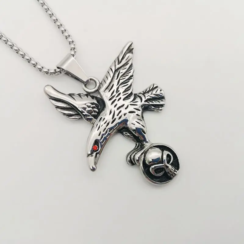 

2019 AW Gothetic Vintage silver Flying Eagle hawk Necklace pendant mens cool red eye eagle & skull rock punk necklace fashion