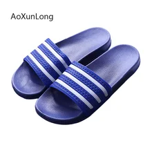 Мужские тапочки; Летняя мужская обувь для дома и ванной; вьетнамки на мягкой подошве в полоску; мужские пляжные сандалии для отдыха; обувь на плоской подошве