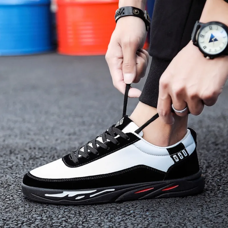 

2019 Fashion Solid Color Men Vulcanized Shoes Lace-up White Casual Shoes Men Sneakers Low Top Flat Shoes pu Male Cheap Footwear