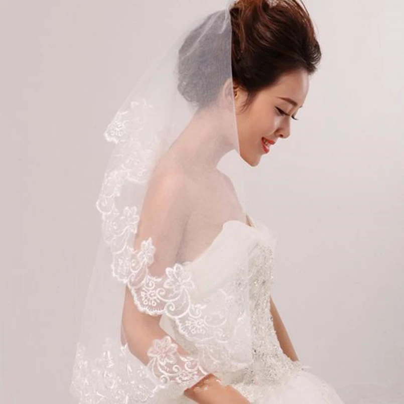С кружевной каймой цвета 1,5 м один-Фата для невест цветочный аппликатор белый тюль Свадебные вуали Мода в Корейском стиле, аксессуары для свадьбы, Welon