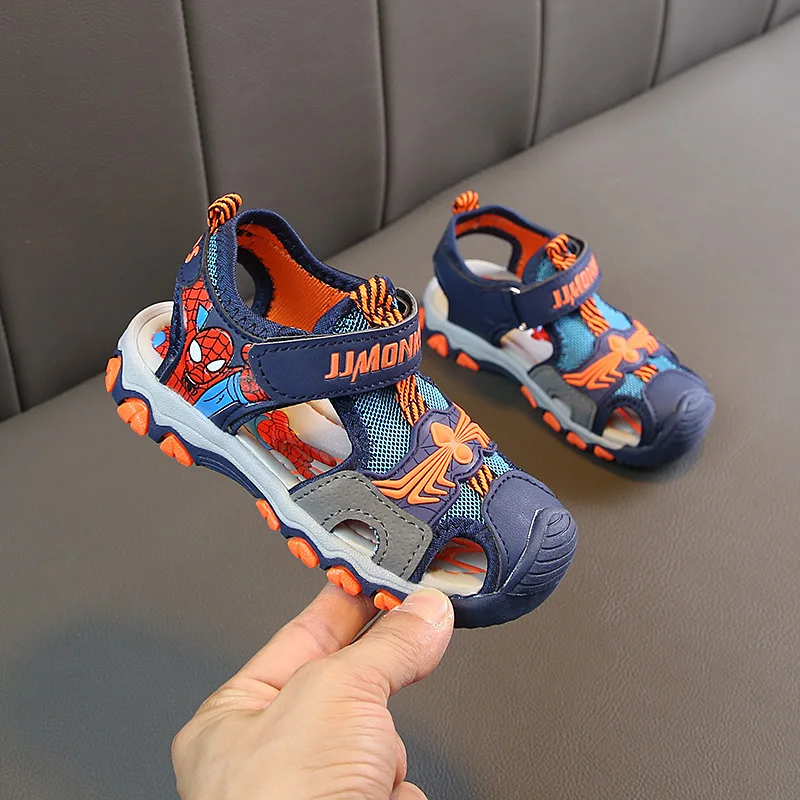 الأطفال الصنادل الرجال 2019 الصيف انفجارات bearfoot الفتيان أحذية الشاطئ الكرتون كبير الأطفال