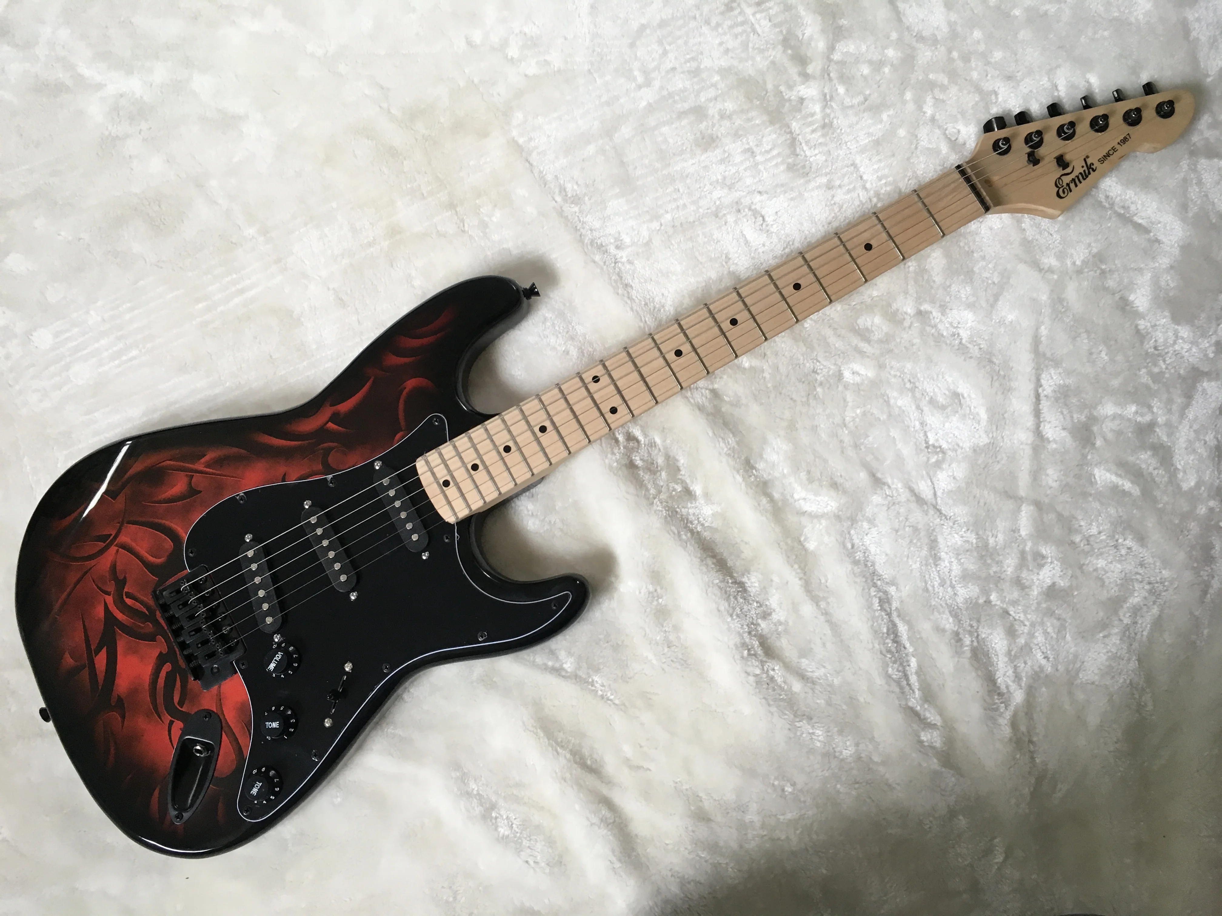 

2019 new Electric guitar/ermik guitar/guitar in china