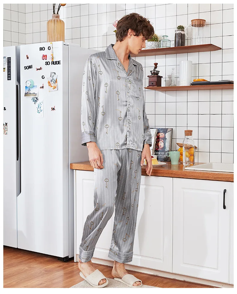 

New Summer Silky Sleep Pajamas Suit Mens Shirt Pants Sleepwear Sets Casual Home Wear Nightwear Faux Silk Robe Bath Gown L-XXL