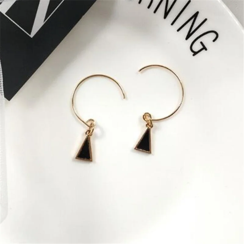 

ZCHLGR Korean Style New Fashion Geometric drop Earrings For Women Round Triangle Design Elegant Earrings For Birthday Wedding