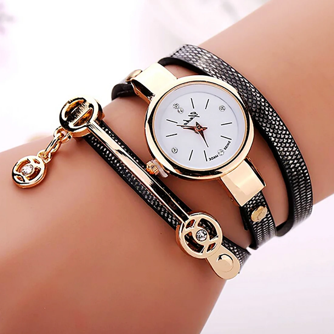 

New Arrival Lady Wristwatches Summer Style Watch Leather Casual Bracelet Watch Wristwatch Women Watches Montre Femme Watch
