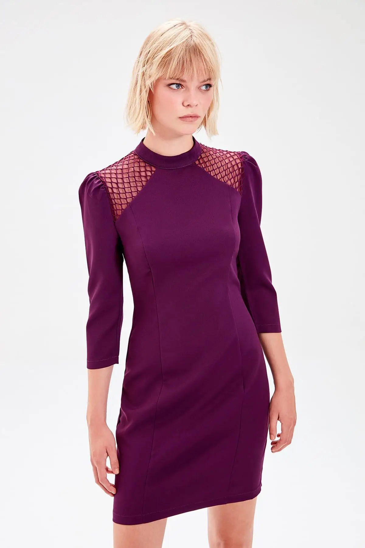 

Trendyol Mürdüm Fishnet Detail Dress TOFSS19XO0012