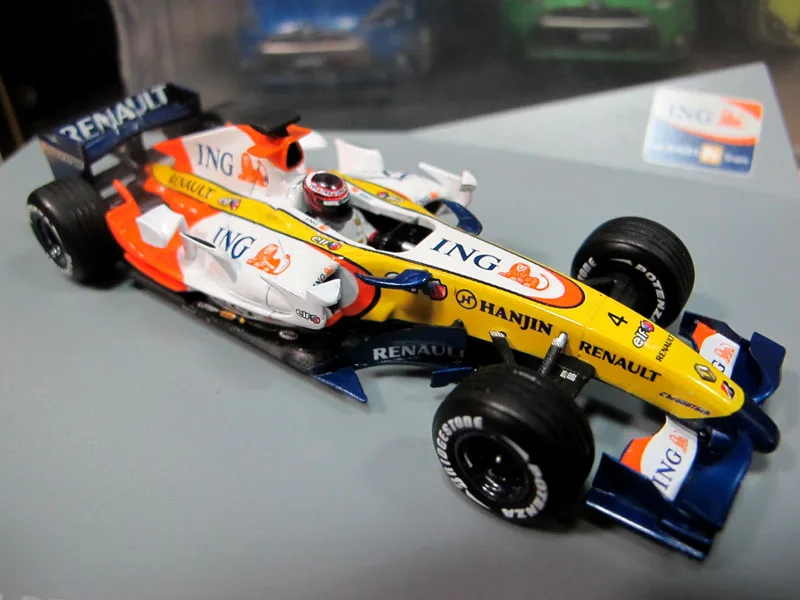 Литая под давлением игрушечная модель 1:43 кольцо Renault F1 команда R27 2007 формула гоночный автомобиль моделирование модель автомобиля для мальчика подарок, украшение, коллекция