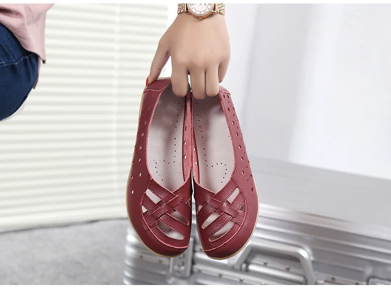 2017 Women's Casual Shoes Genuine Leather Woman Loafers Breathable Summer Shoe Flats with Hollow Out Mother Shoes Big Size 35-44 41