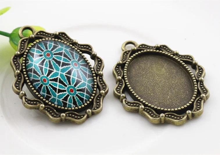

4pcs 18x25mm Inner Size Antique Bronze Flowers Style Cameo Cabochon Base Setting Charms Pendant necklace findings (C3-27)