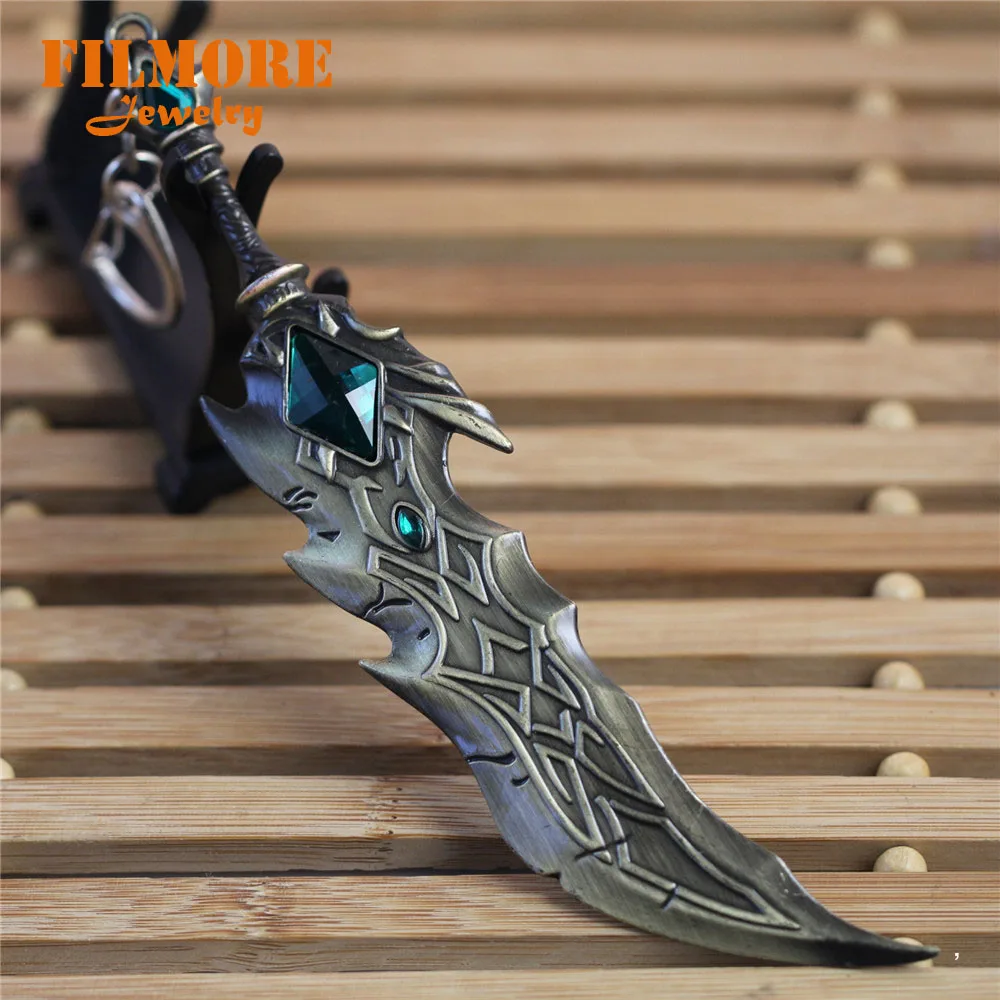 

17cm Fashion Jewelry League Of Legends Weapon lol Keychain Tryndamere Swrod Keychain Weapon Model Keychain