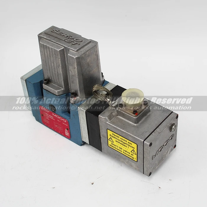 

MOOG Servo Valve D661-4580D Used In Good Condition With Free Shipping