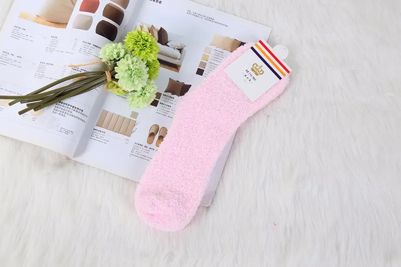 Pure Color Women Socks Thermal Coral Fleece Floor Socks Plush Soft Candy Color Towel Sock 2016 New Female Thick Warm Clothing (3)