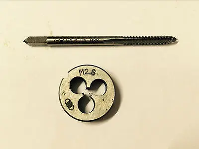 

1pc HSS Machine M2.6 X 0.45mm Plug Tap and 1pc M2.6 X 0.45mm Die Threading Tool