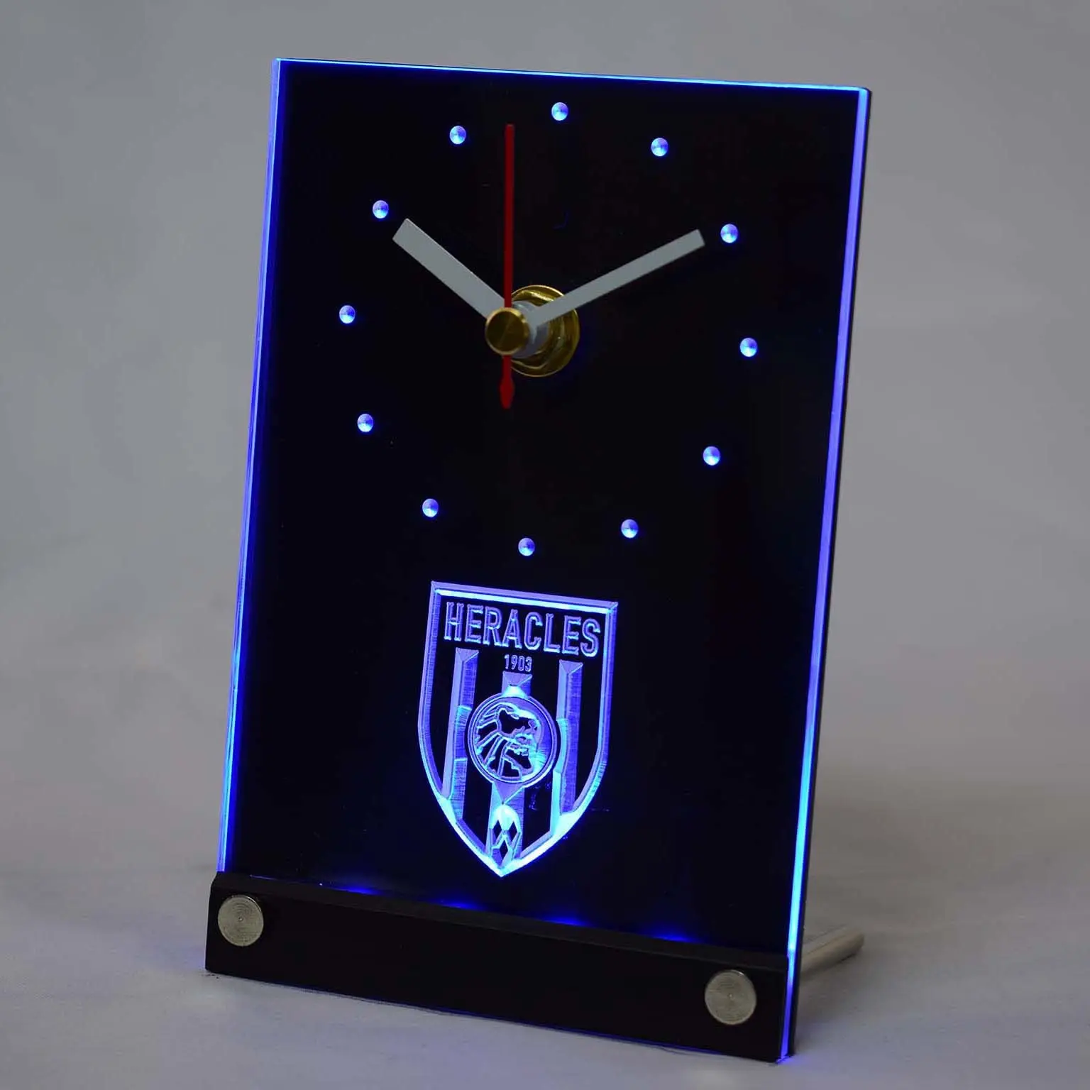 Tnc1012 SC Heracles Almelo 1903 Eredivisie 3D LED настольные часы | Дом и сад