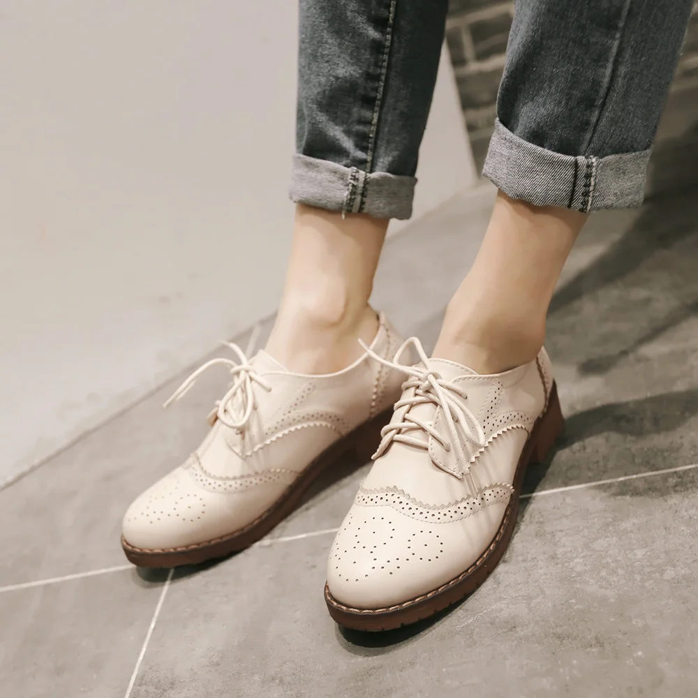 

Women Brogue Shoes genuine leather Women Casual Shoes Flats thick heel carved plus size 41 42 Fashion Shoes Woman HOT SALE #D52