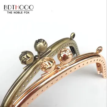 

BDTHOOO 10pcs/Set 12.5cm Metal Purse Frame Handle for Clutch Handbag Hinge DIY Kiss Clasp Lock Bronze Rose Head GoldBag Hardware