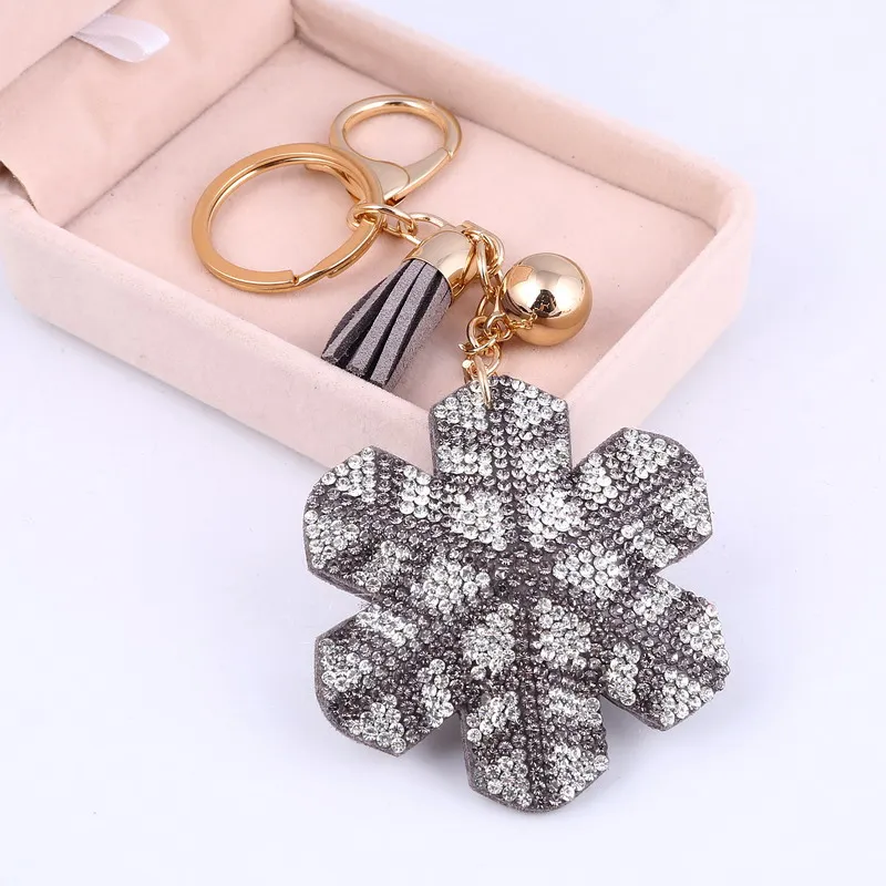 

MINHIN Grey Flowers Shape Key Chains Fashion Rhinestone Car Key Ring Holder Engagement Gift Bag Pendant