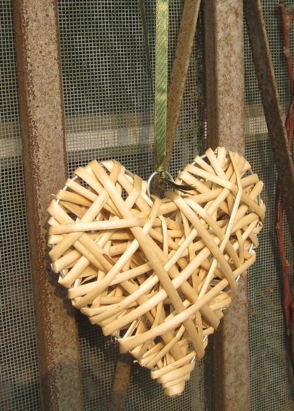 Натуральное декоративное сердце ручной работы, плетеное сердце из ивы и ротанга, украшение для дома на Рождество