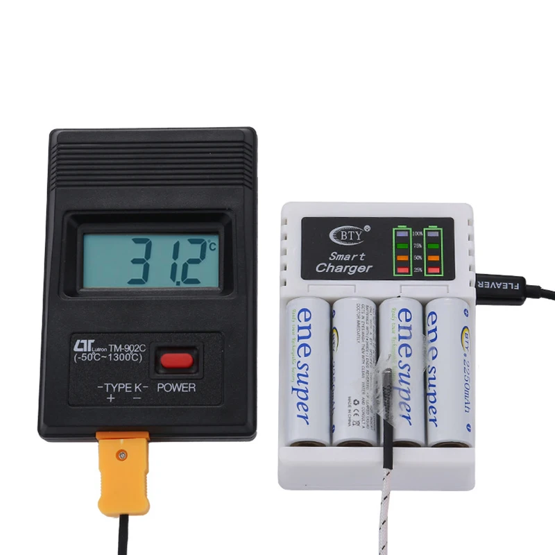 

Practical Black/white 92*63*26mm 5V 1A Four Slot Charger Intelligent Fast Charger for AAA/AA Ni-MH Ni-Cd Rechargeable Battery