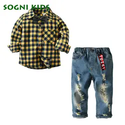 Для мальчиков комплект детской одежды модные Рваные джинсы классический плед блузка для детей Повседневное лук вместительный джинсы