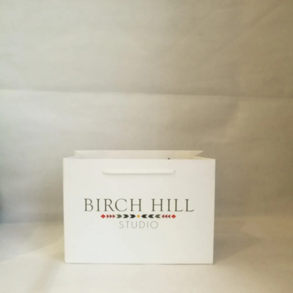 

Wholesales 1000pcs/lot free shipping New Design Recycled Custom sizes and colorful Printing Logo Shopping Packing Paper Bag