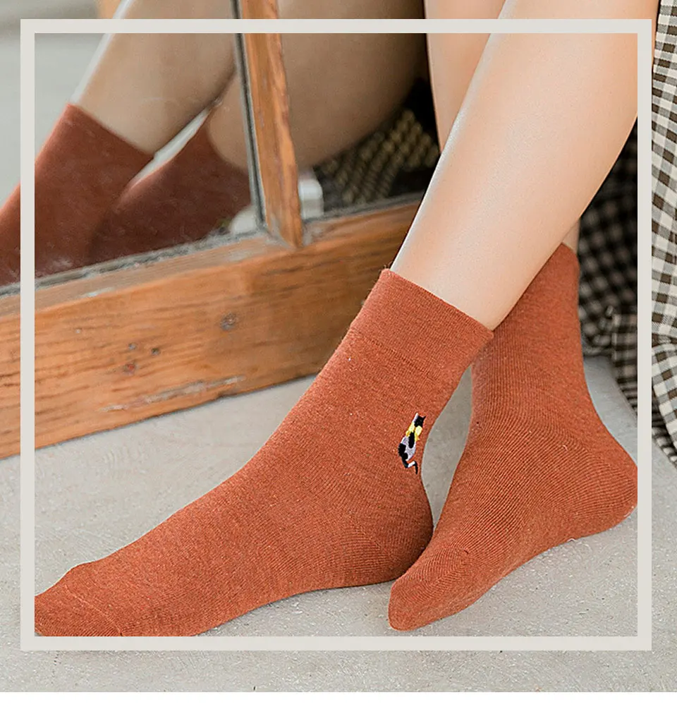 Autumn and Winter Thick Ladies Daily Cotton Socks Harajuku Korea Japanese Cartoon Embroidery Cat Cute Casual Warm Ladies 2018 (1)