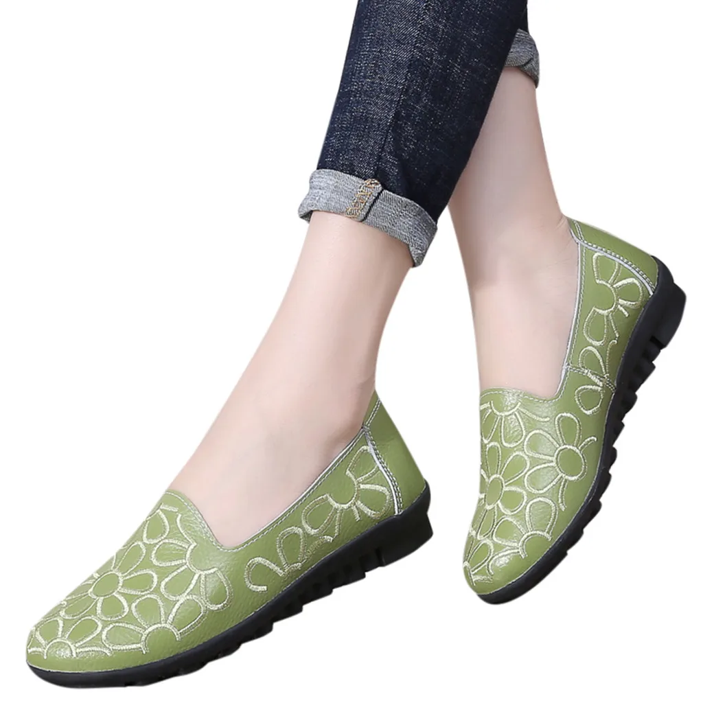 Г. Женские насосы для дождевых стоков, новая модная весенне-летняя рабочая обувь Лоферы без шнуровки с вышивкой мягкая водонепроницаемая обувь на низком каблуке для отдыха - Цвет: Зеленый