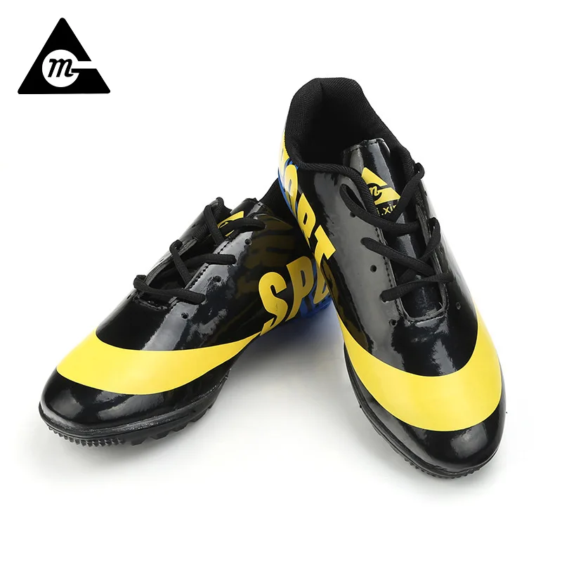 Soft Footwear Mens Outdoor Soccer Shoes Men Light Weight Mesh