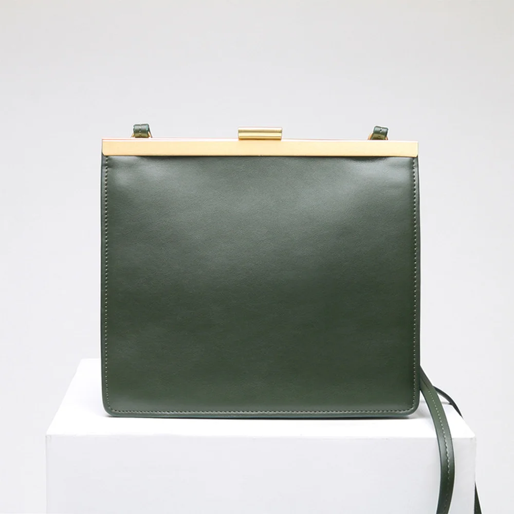 

2018 Spring and Summer New Antique Metal Shoulder Bag Soft Solid Messenger Portable Fashion Elegant Leisure Minimalism