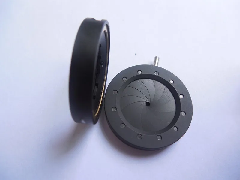

1.2-18MM Amplifying Diameter Zoom Optical Iris Diaphragm Aperture Condenser 12 Blades for Digital Camera Microscope Adapter