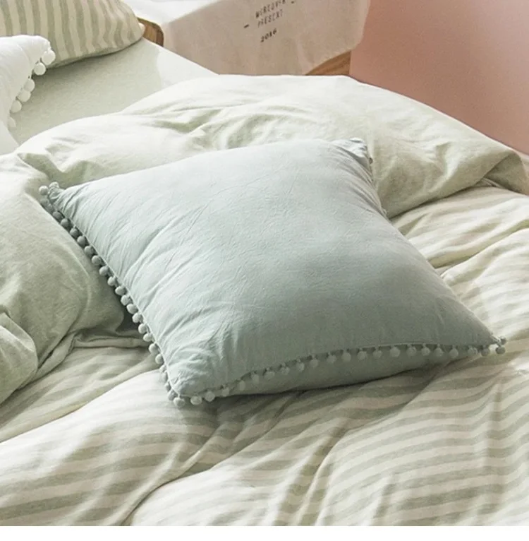 Однотонные хлопковые чехлы на подушки на кровать, диван-подушка, наволочка с милым шаровым украшением, белый, розовый, серый цвет, Чехлы 45x45