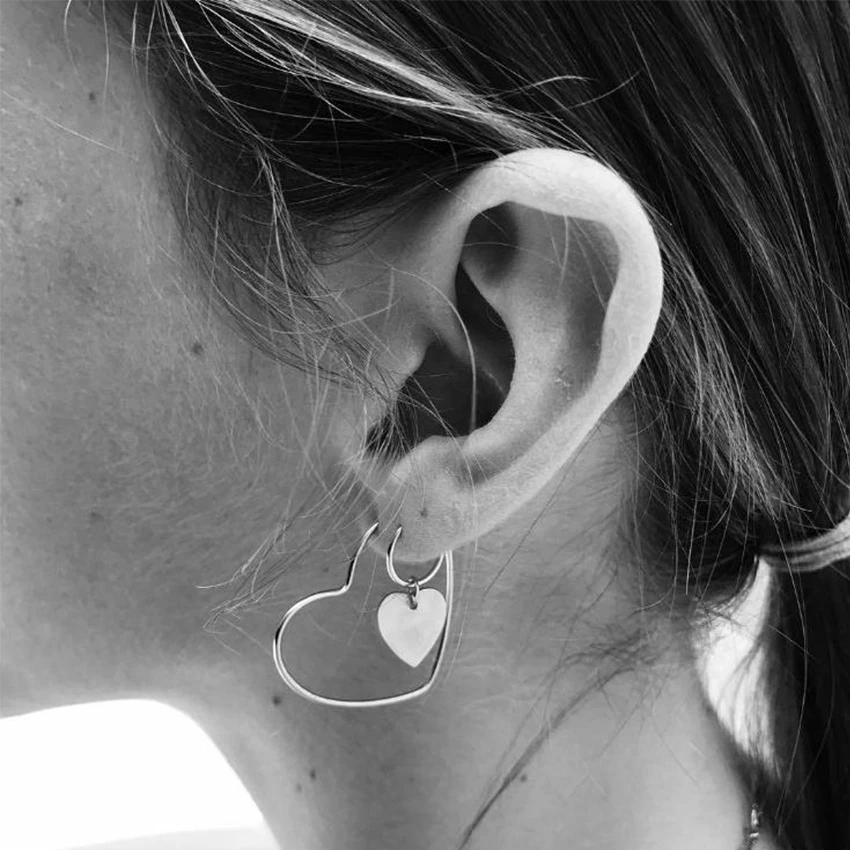 

4pcs/set Minimalist Silver Color Small Loop Hoops With Heart Charm Big Love Heart Stud Earrings For Women Korean Fashion Jewelry