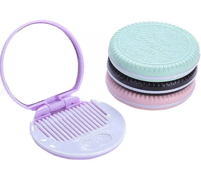 

1pcs Mini Pocket Chocolate Cookie Biscuits Compact Mirror With Comb
