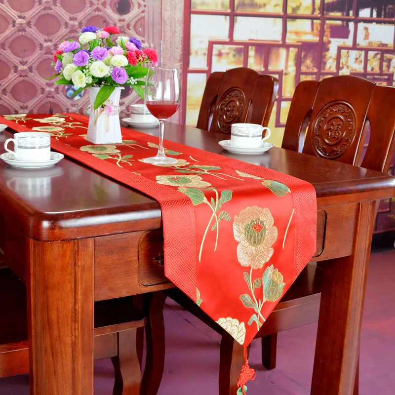 

Chinese Silk Brocade Red Paper Table Runner China Traditional Pattern Wedding Table Cloth Chinese Gifts