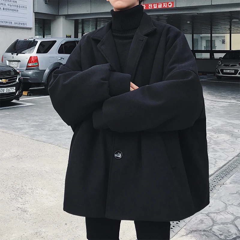 

2018 Korean Winter Man Fashion Tide Turn-down Collar Bat Sleeve Loose Casual Black/Khaki Color Woolen Blends Overcoat Coat M-2XL