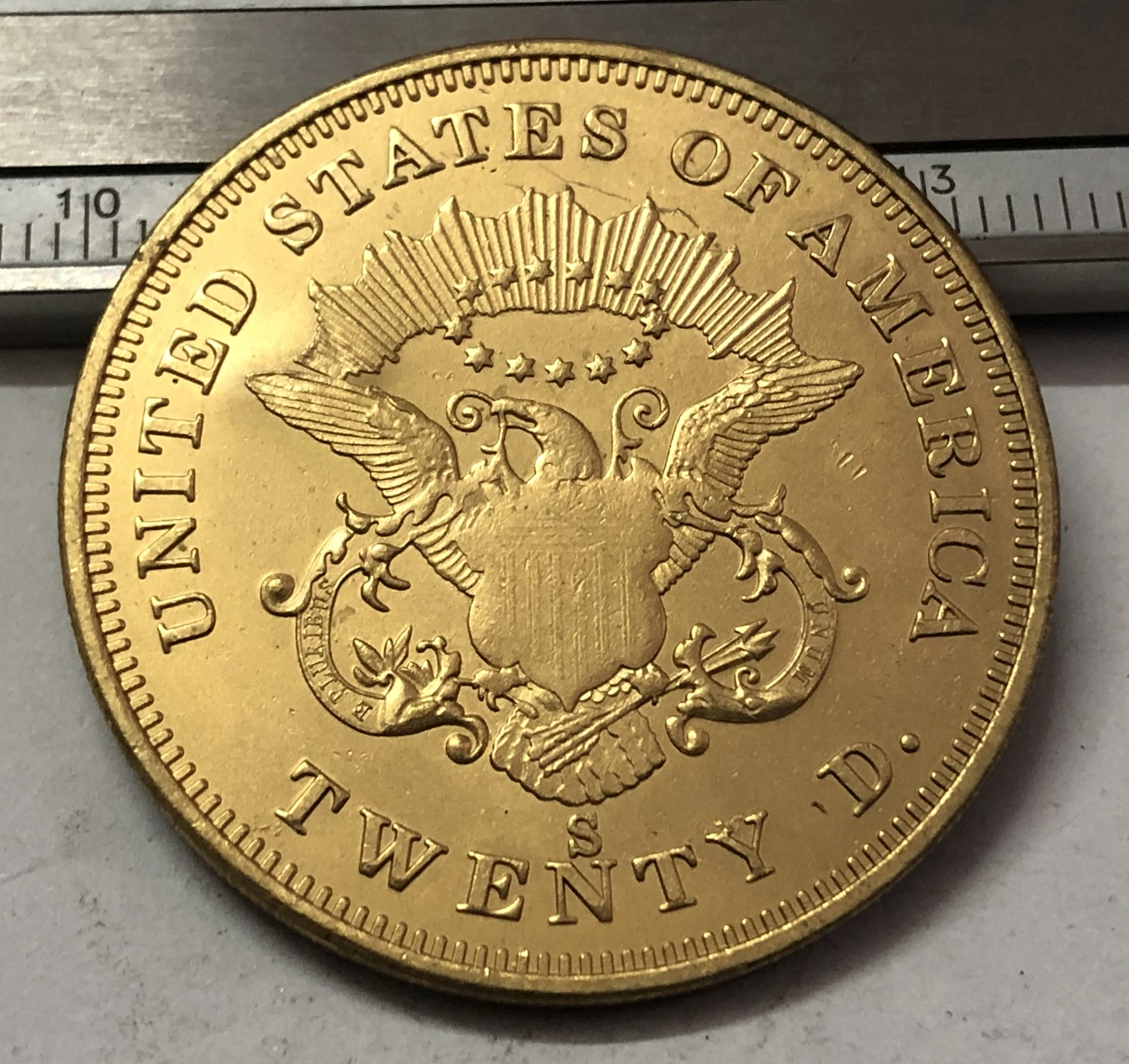 1862 P.O.S США LIBERTY HEAD(без девиз на обратном направлении)$20 позолоченный Имитация монеты