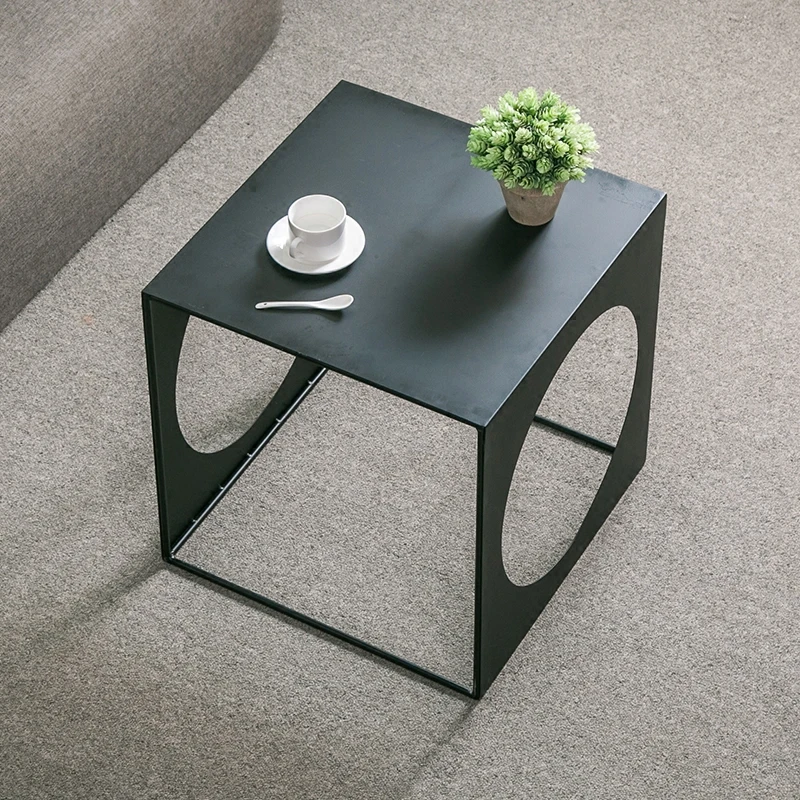 Minimalist creative mobile wrought iron small coffee table side table mini personality Scandinavian corner table