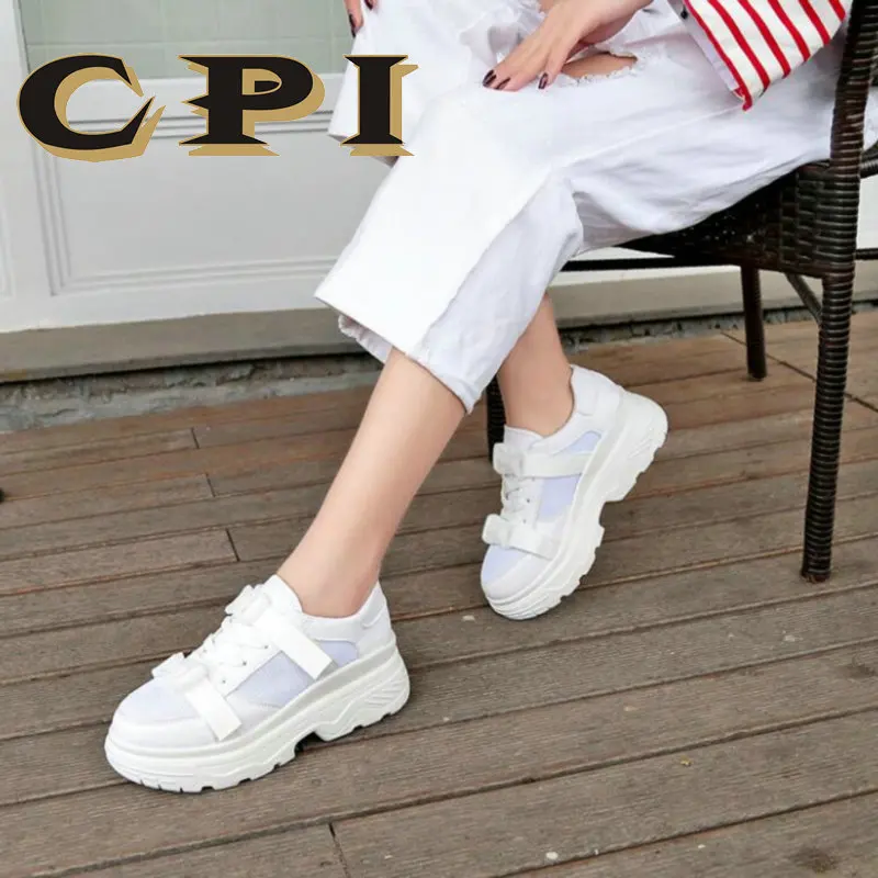 Prix CPI marque De Mode Printemps Femmes Haute Plate Forme Chaussures Hauteur croissante Sneakers en cuir Chaussures Semelle Épaisse Formateurs Dame Chaussures DY 72