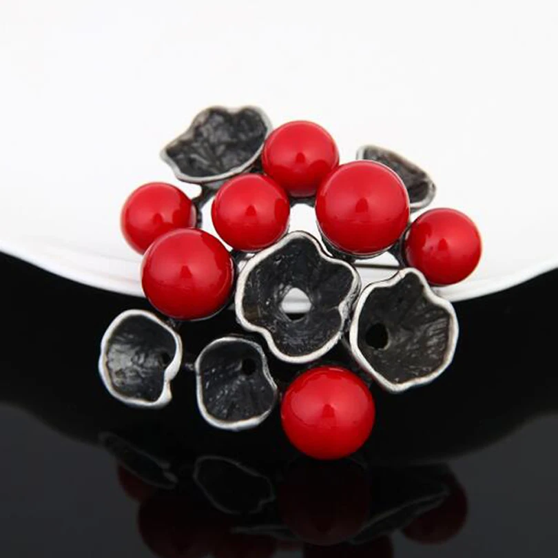 

Brooches for Women 2017 Vintage Multicolor Imitation Pearls Brooch Geometric Irregular Flower Collar Shirt Badge Jewelry XZ283
