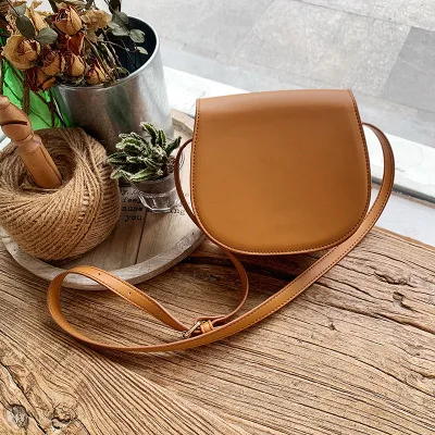 

Fashion Women Saddle Bags Solid Color Messenger Bag High Quality PU Leather Shoulder Bags Ladies Banquet Purses 2019