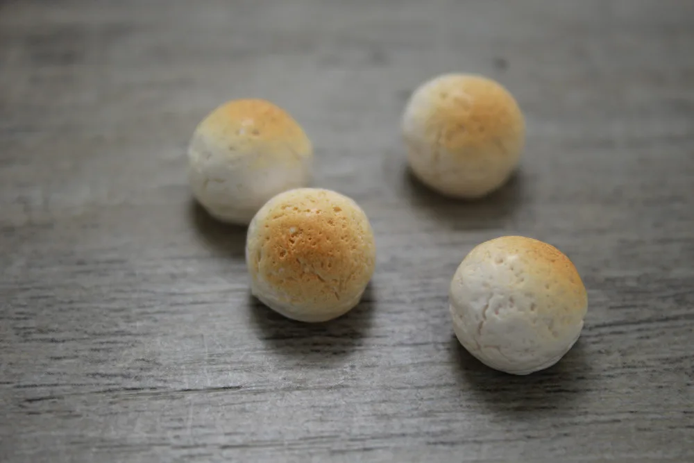 

50pcs/lot 12*10mm Mini small steamed bun resin food miniature Kawaii Resin Flatback DIY phone