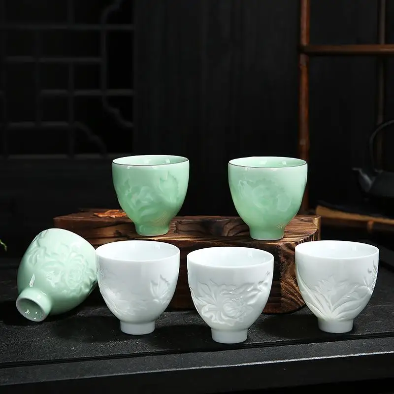 

Blue And White Porcelain Lotus Flower Tea Cups 1pc Kung Fu Tea Cups Master Teacup Handmade Tea Ceremony Bone China Tea Sets