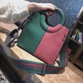 

2018 new European and American handbags hit color wide shoulder bag