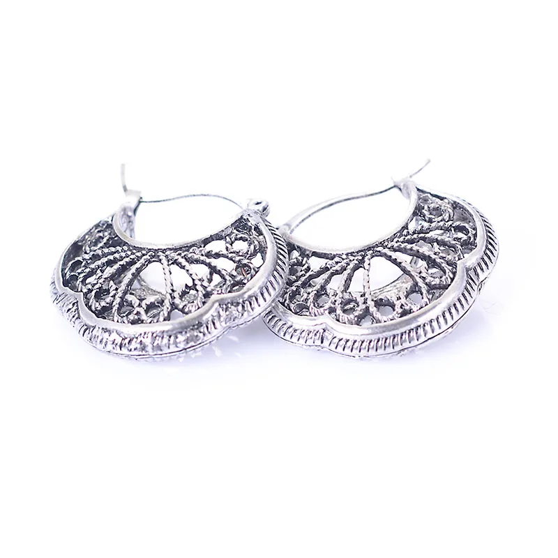

Miasol Boho Hollow Out Antique Silver/Bronze Gypsy Tribal Ethnic Clip Style Indian Earrings for Women Mandala Flower Earrings