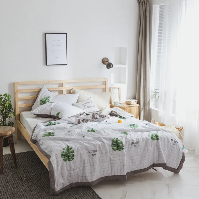 

Svetanya Thin Throws Blanket Leaves Print Summer Comforter Kids Adults stiching Quilt (No Pillowcase)