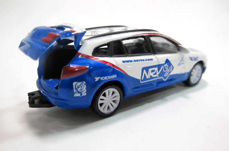 Высокая моделирования Renault macane 2009,1: 64 Масштаб модели сплава автомобили, литья под давлением Металл игрушечных автомобилей, коллекция