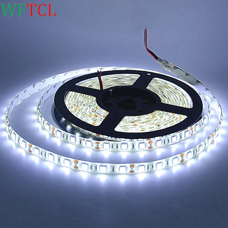 

BSTLED Ruban LED Etanche 5M 5050 Blanc froid SMD 300 LED Bande Flexible Lumineux Strip Light