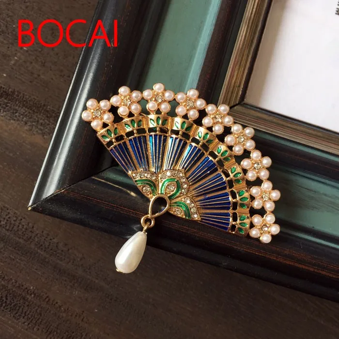 

The green Luo {} classical antiquity stained fan dance Enamel Brooch