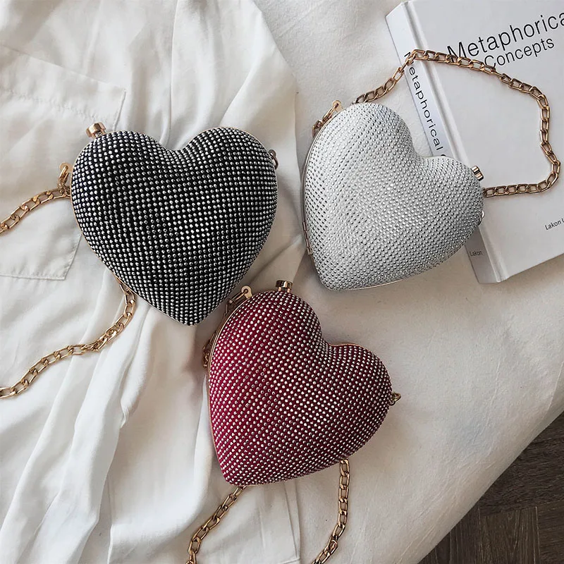 Маленькая сумка с заклепками в форме сердца, женская новая модная повседневная сумка через плечо с цепочкой